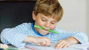 Quais os benefícios de aprender inglês na infância