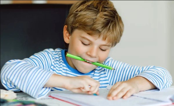 Quais os benefícios de aprender inglês na infância