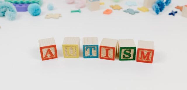 Brinquedos para autismo de 0 até 2 anos: quais escolher?